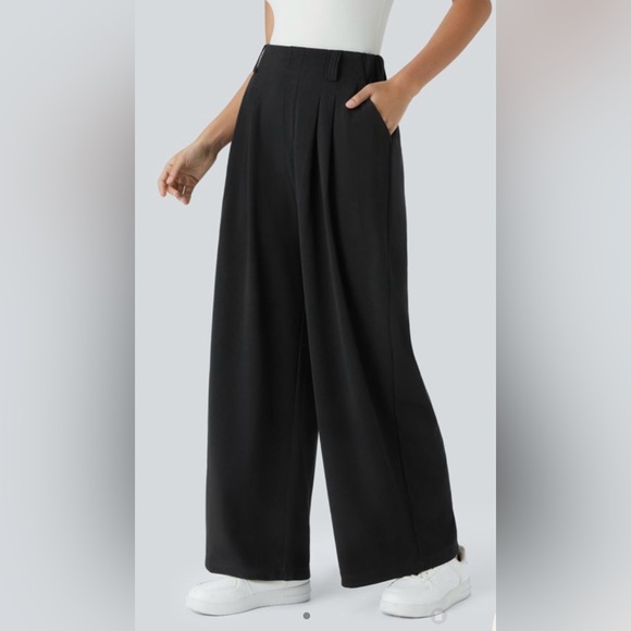 Halara Flex High Waisted Side Pocket Wide Leg Waffle Work Pants. Small Regular - Picture 3 of 8